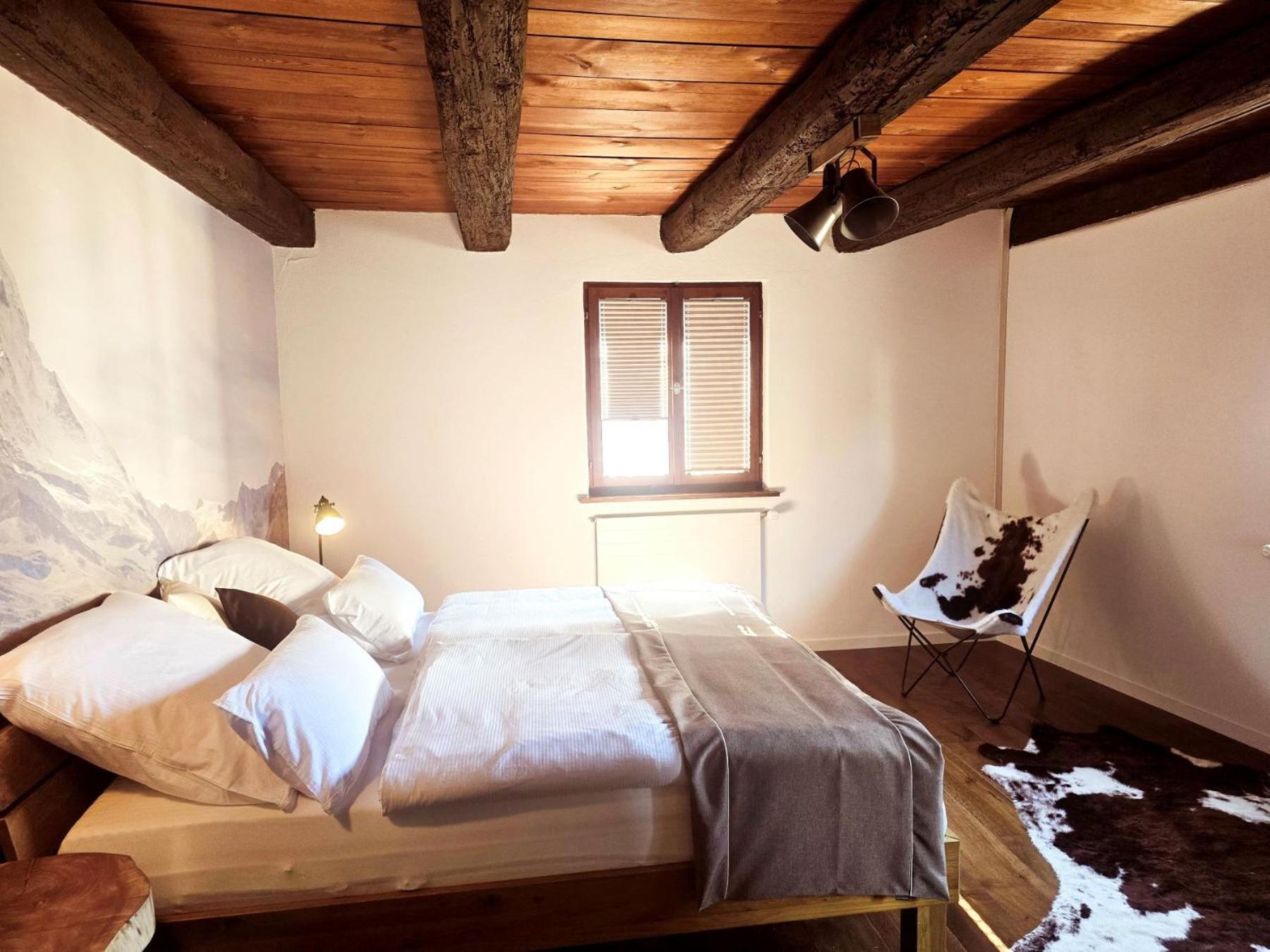 Chalet Happy Cow - Top Lage Naehe Bodensee, Rheinfall, Schaffhausen & Zuerich - Laendliche Idylle Mit Privat-Parkplatz Und Viel Komfort - 120M2 - 3 Stockwerke Ramsen Exterior foto