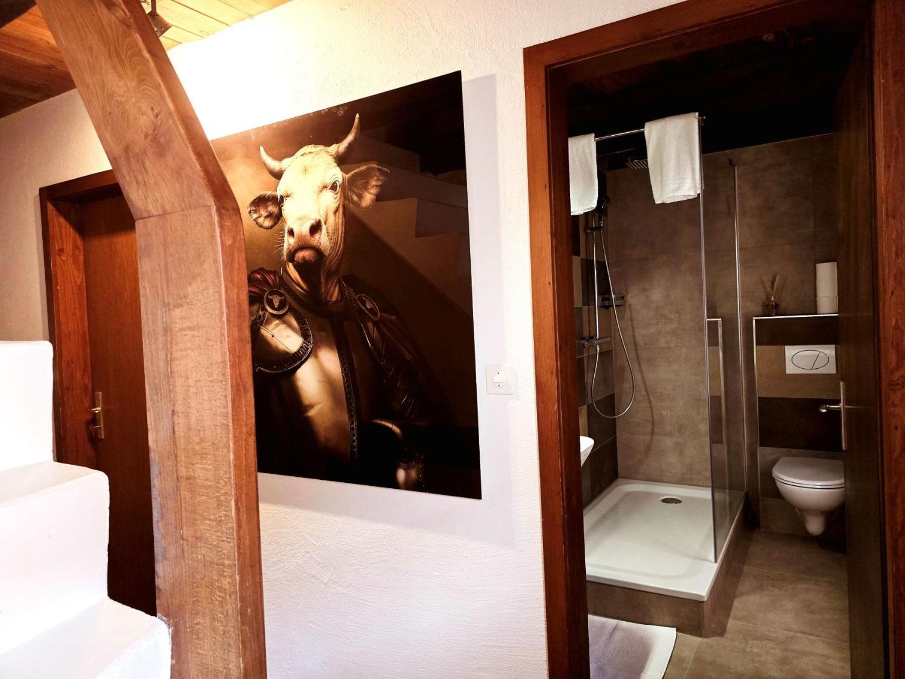 Chalet Happy Cow - Top Lage Naehe Bodensee, Rheinfall, Schaffhausen & Zuerich - Laendliche Idylle Mit Privat-Parkplatz Und Viel Komfort - 120M2 - 3 Stockwerke Ramsen Exterior foto